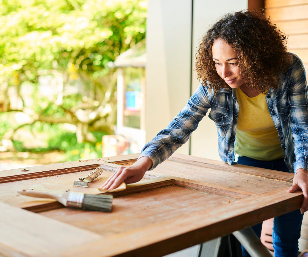 Peut-on lasurer sans poncer ?