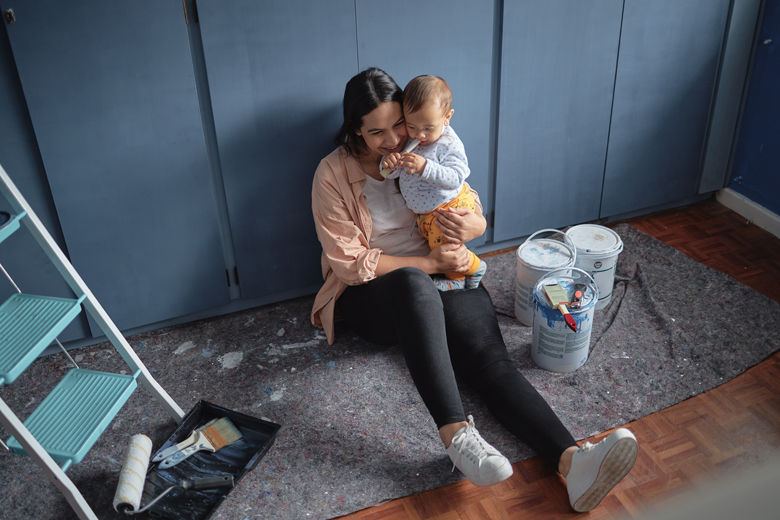 Nesting : comment choisir une peinture pour la chambre de bébé ?